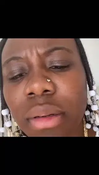  tenientertainer with a quick PSA to her