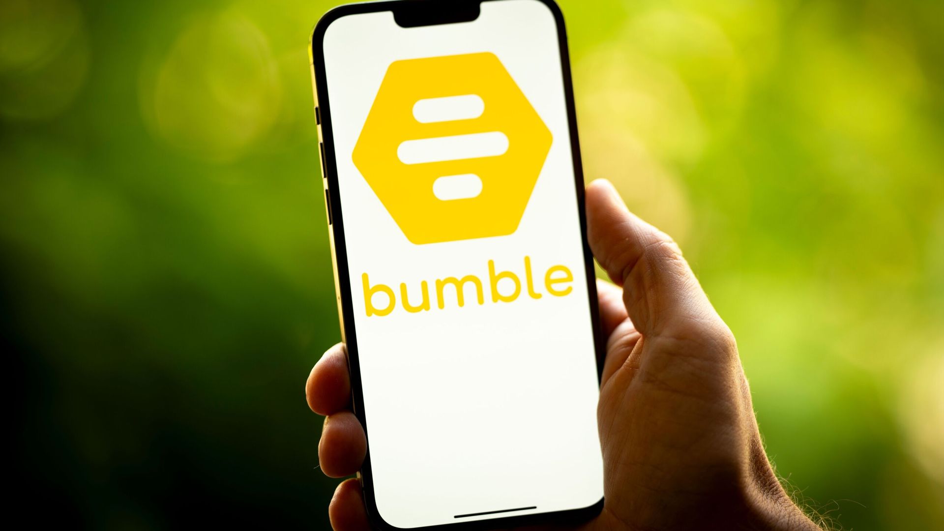 'Unbelievably insulting': Bumble apologises for billboard ad campaign