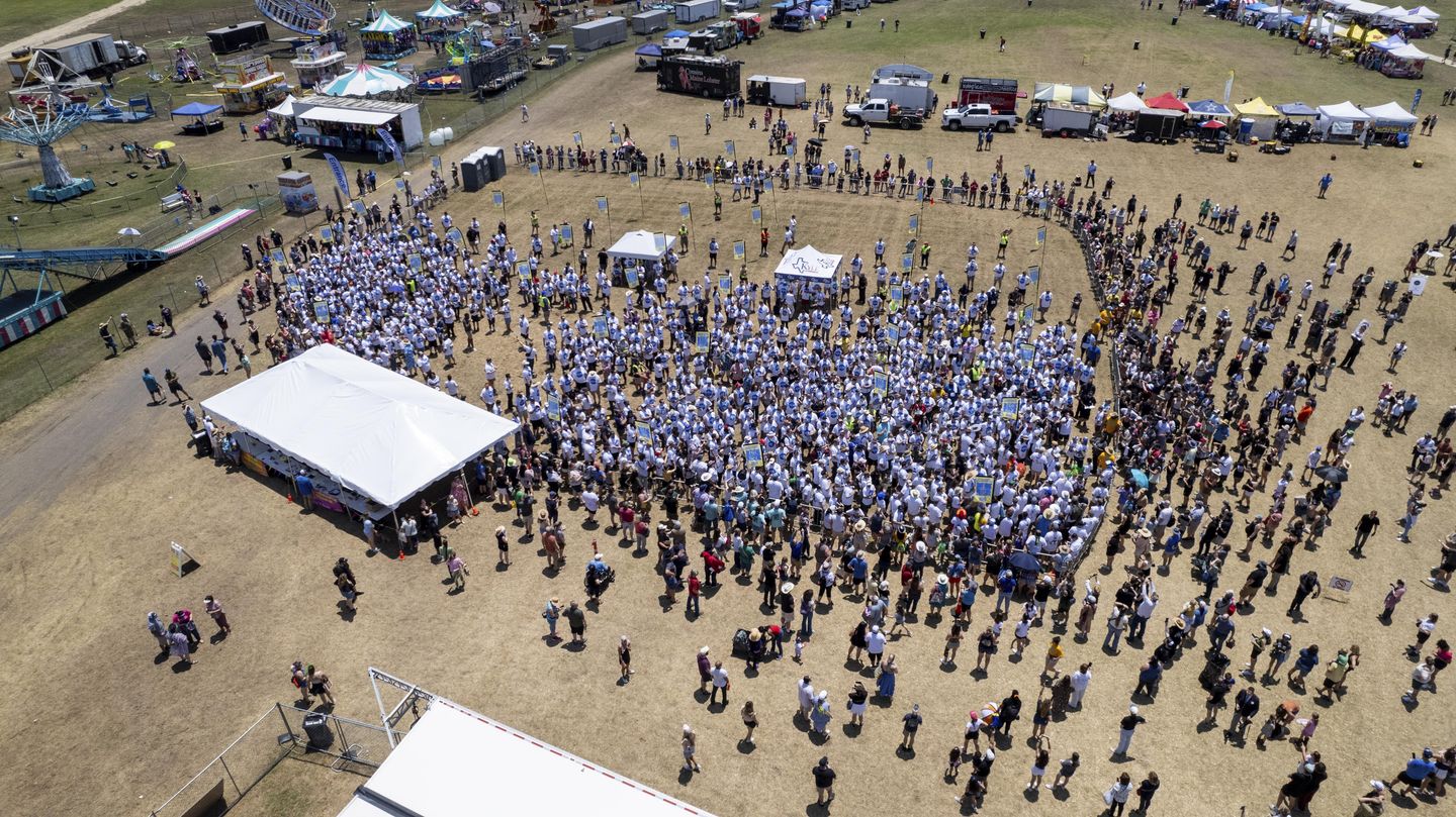 Not enough Kyles: 706 people named Kyle got together in Texas, but not a world record