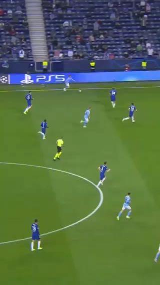  Kanté doing what he does
cc: championsleague