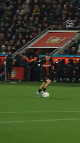  Up and Over
cc: bayer04fussball
#sports