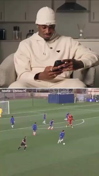  Callum Hudson-Odoi reacts to his old academy