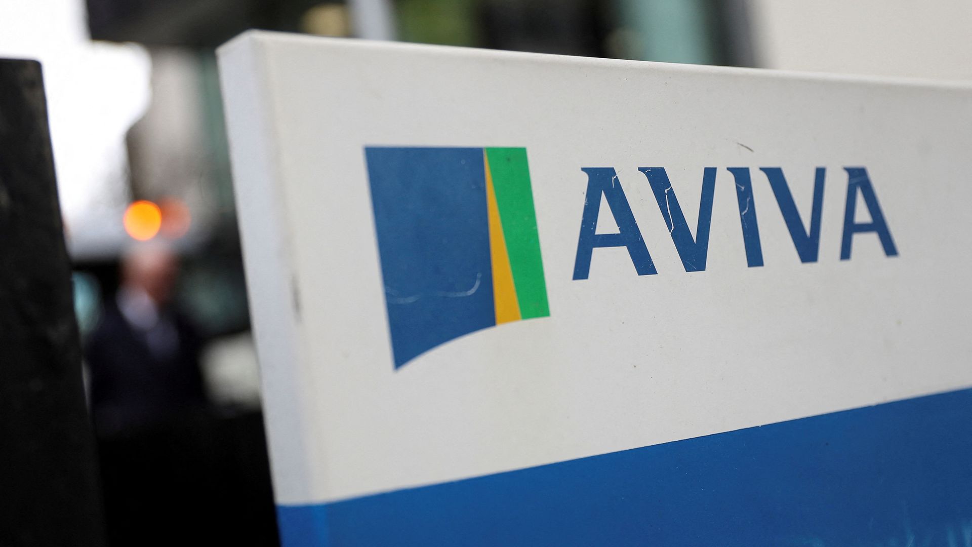 Aviva agrees to buy Direct Line for £3.7bn