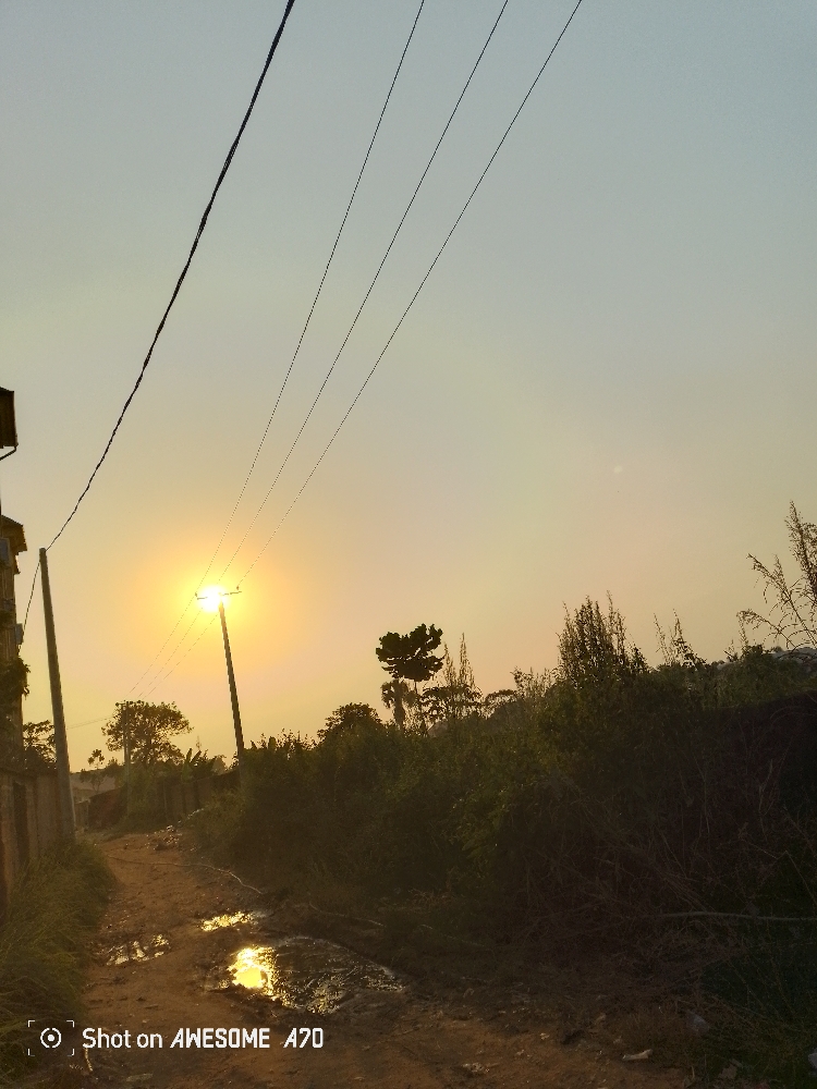 DAY 25: SUNSET IN MY STREET 