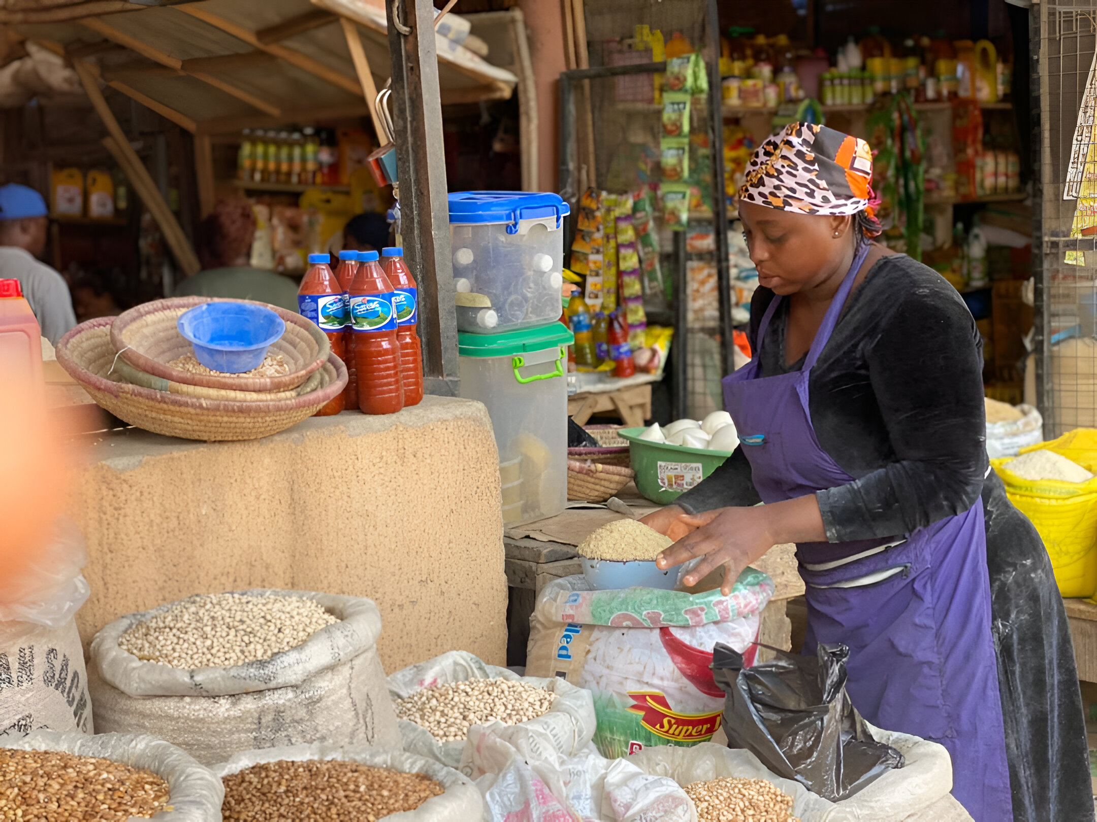 Christmas: Nigerians lament high prices of rice, chicken, onions, other food items