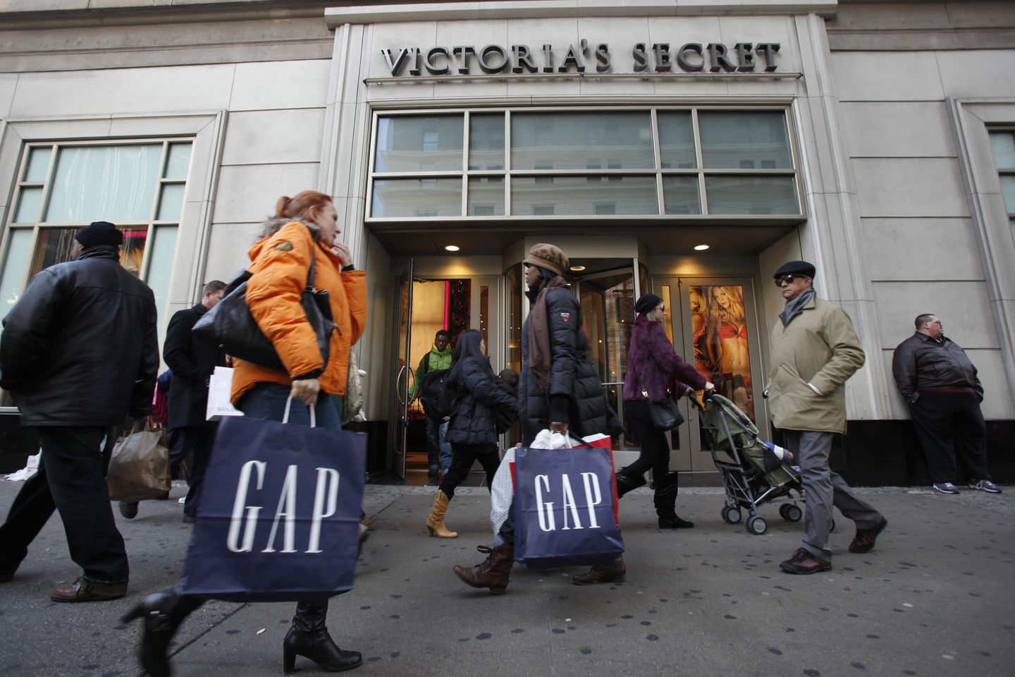 Retail industry projects surge in post-Christmas regifting and returns