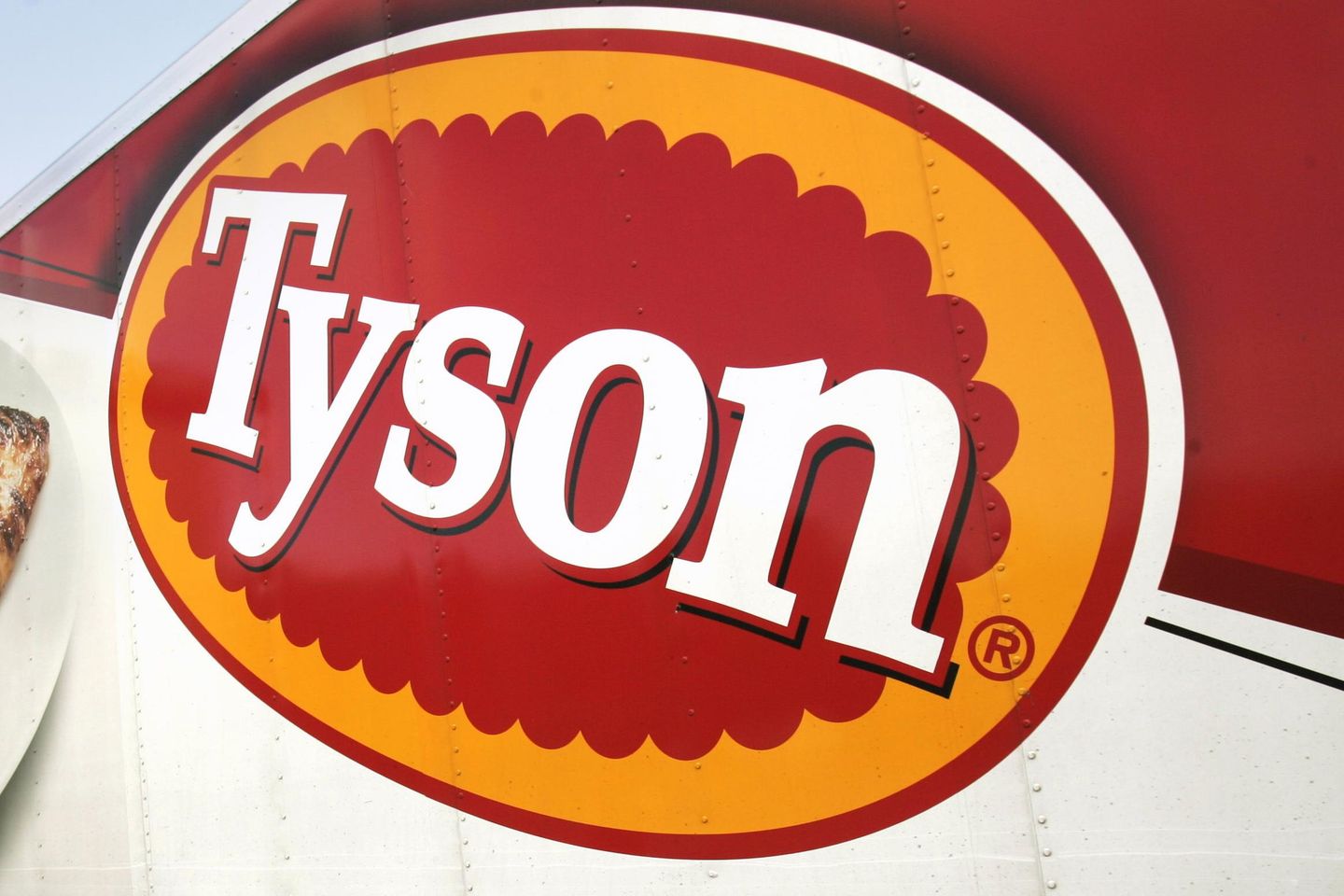 One dead, two hospitalized after fire at Tyson Foods plant in Georgia