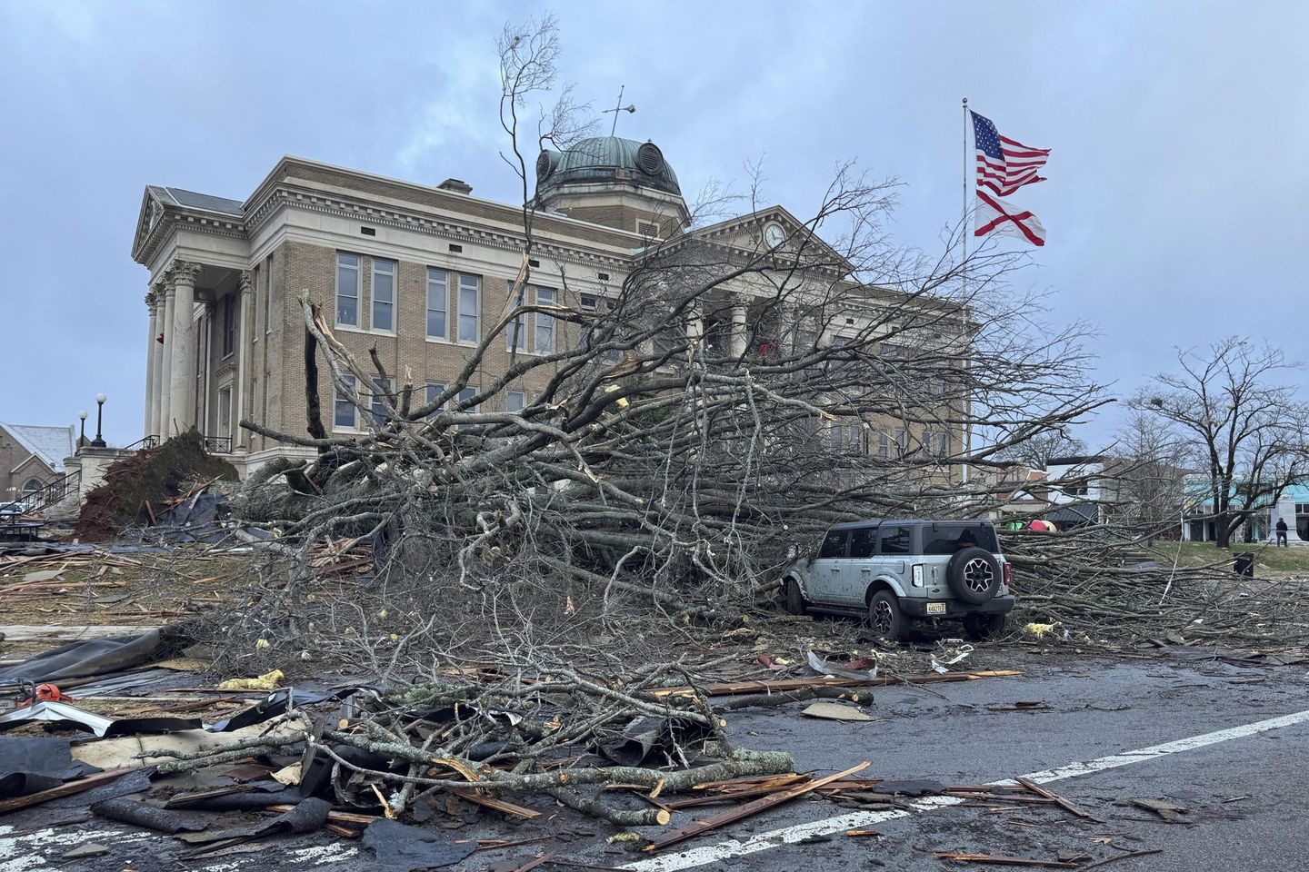 Storms across the southern U.S. spawn tornadoes, kill at least 4