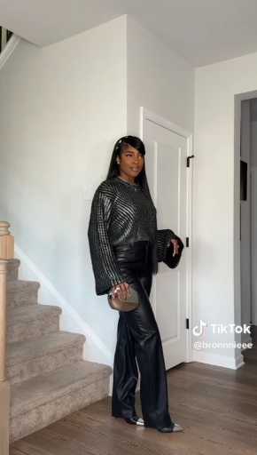 New year outfit idea 

Cc:Bronnie

Follow our