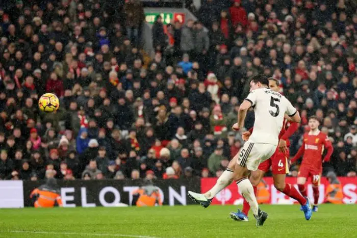 Keane Slams Maguire For Missing Late Scoring Chance Against Liverpool