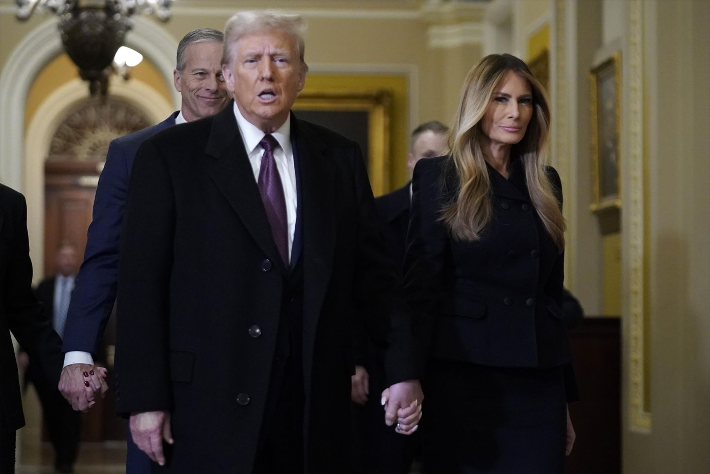 Trump huddles with Senate Republicans at Capitol to map out legislative agenda