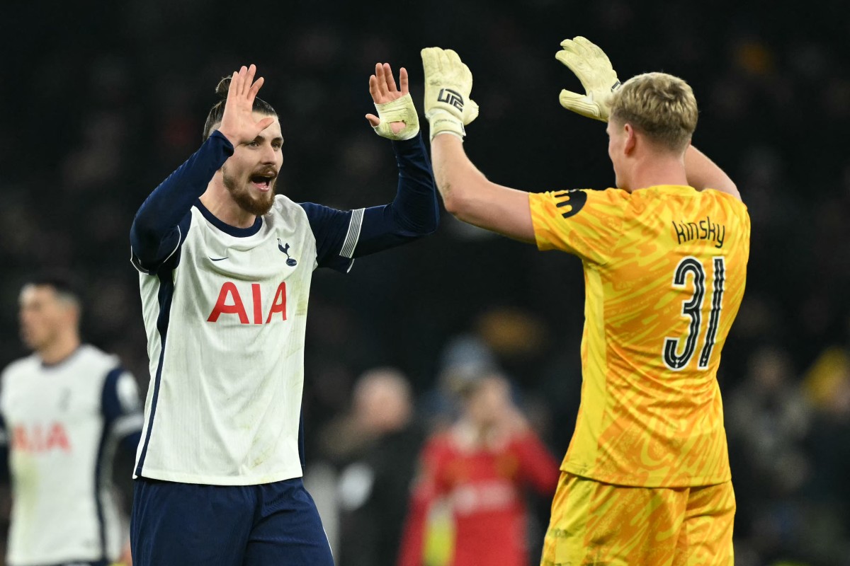 Spurs snatch League Cup semi-final lead over Liverpool