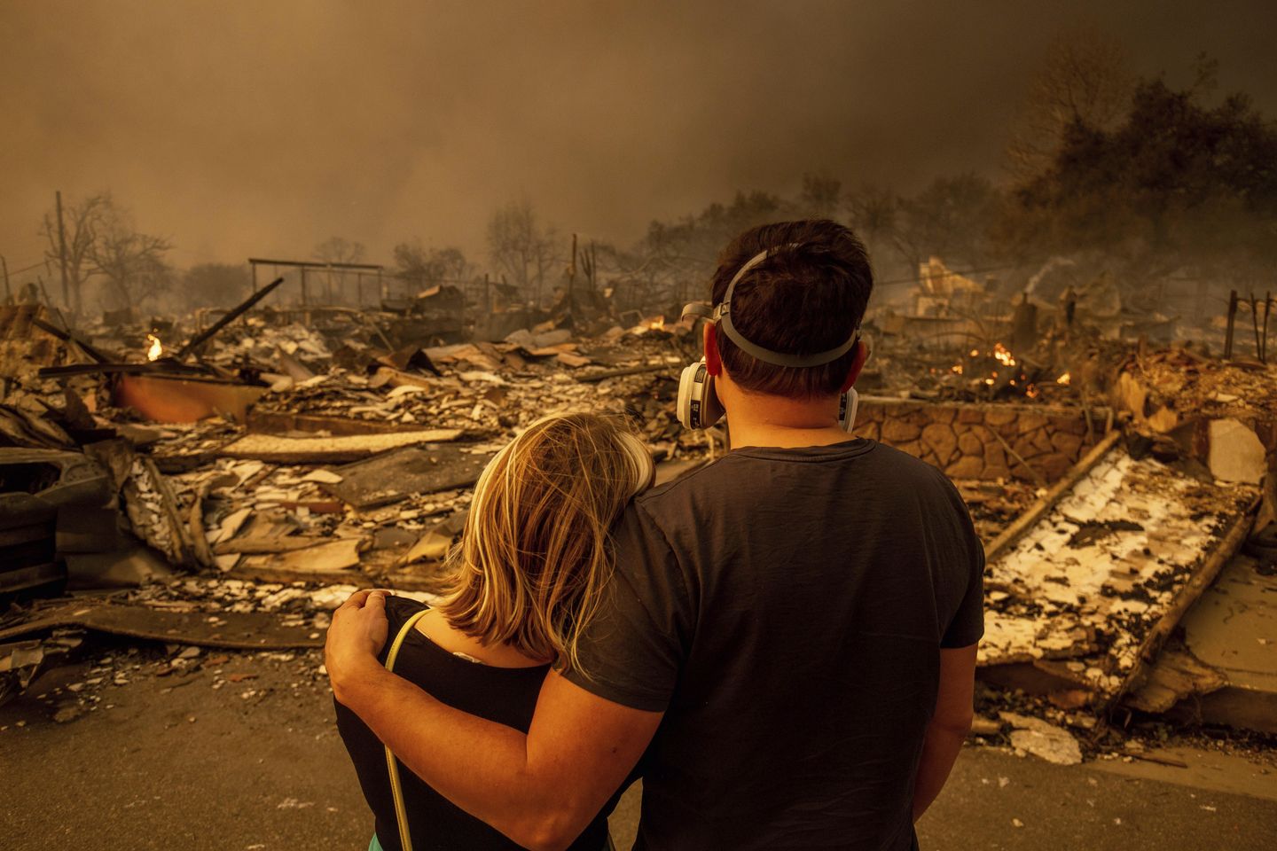 Hollywood Hills fire erupts as deadly wildfires burn out of control across Los Angeles area