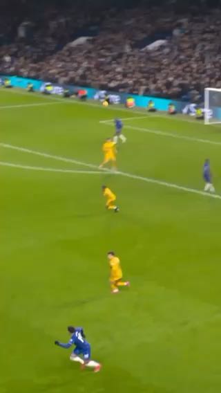  Silky Sancho.
cc: chelseafc
#sports