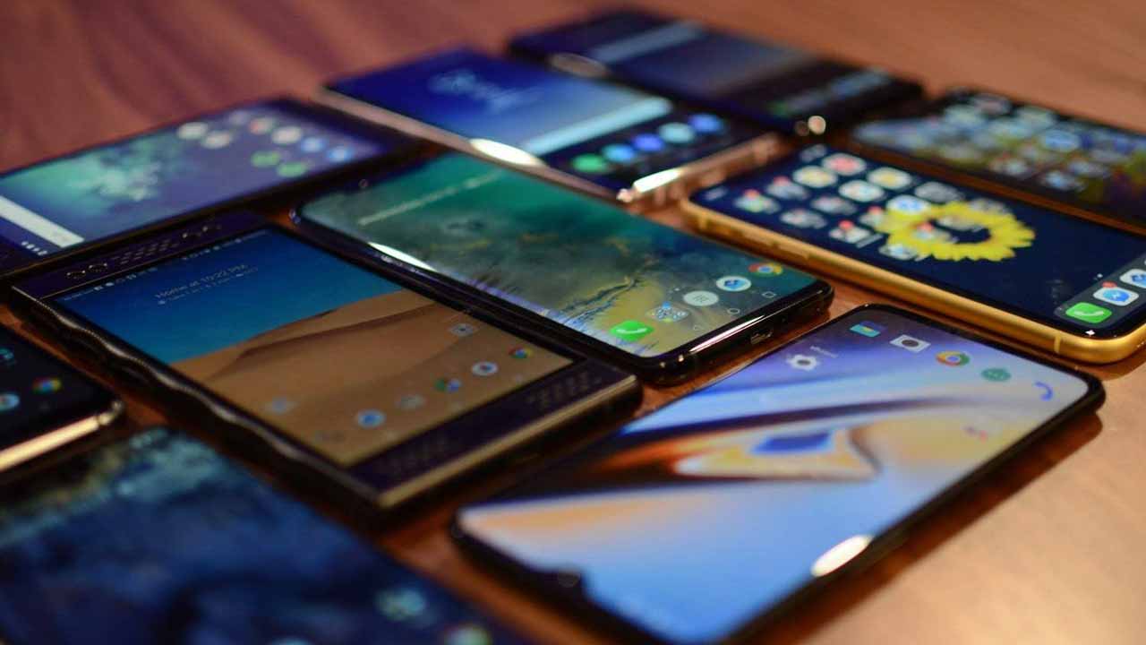 Global smartphone marketrebounds, grows by 4%