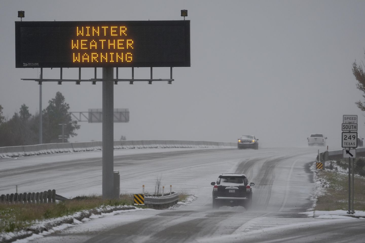 DeSantis 'mobilizing snowplows' as Florida braces for rare winter storm