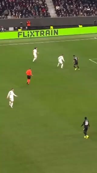  Ekitike wizardry
cc: europaleague
#sports