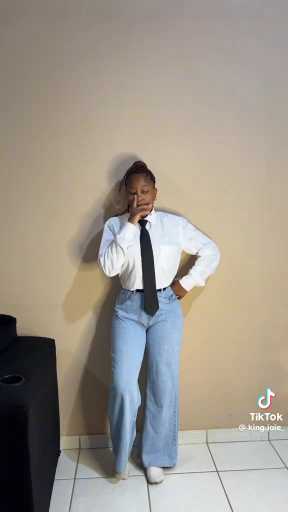 How to style a button up shirt