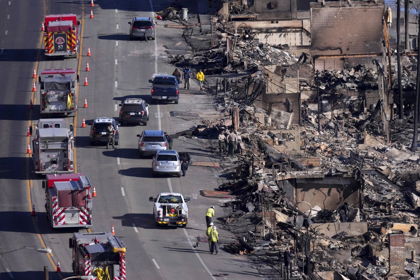 Pacific Coast Highway reopens nearly a month after devastating Southern California wildfires