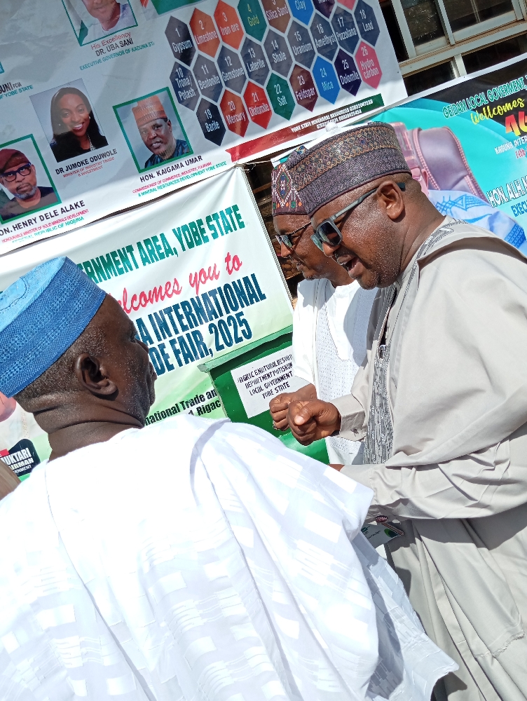 Hon. Salisu Muktari visits Potiskum Pavilion... Inspects locally manufactured machines manufactured by Potiskum LGA