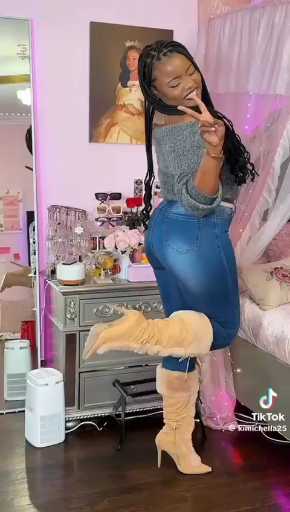 Brunch date outfit idea 

Cc: Kimichella 

Follow