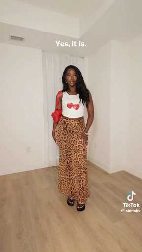How to style a leopard print skirt