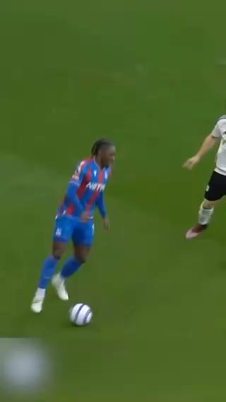  Ebere Eze v Joachim Andersen: the stand-off