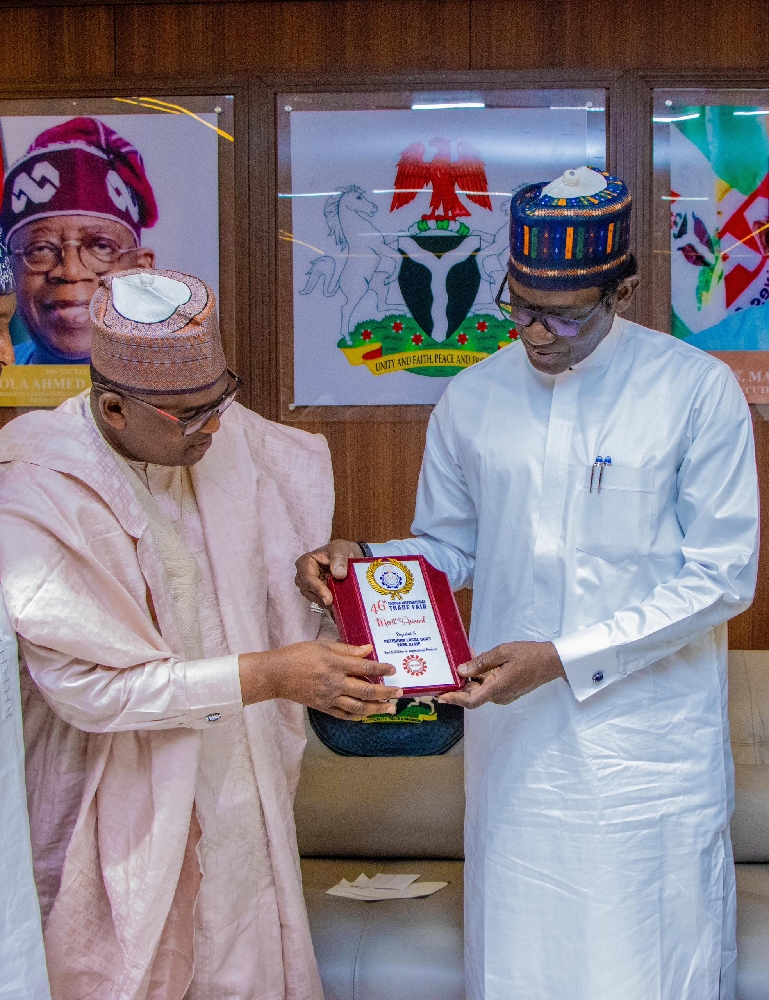 Hon. Salisu Muktari led the Potiskum LGA delegation to the government house.... Presented the international award to Governor Buni