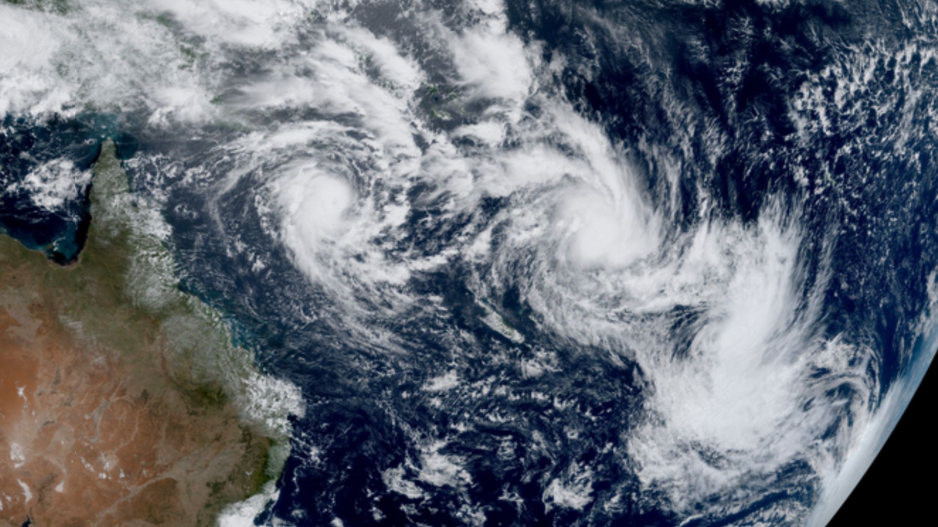 What we know about cyclone near Australian coast