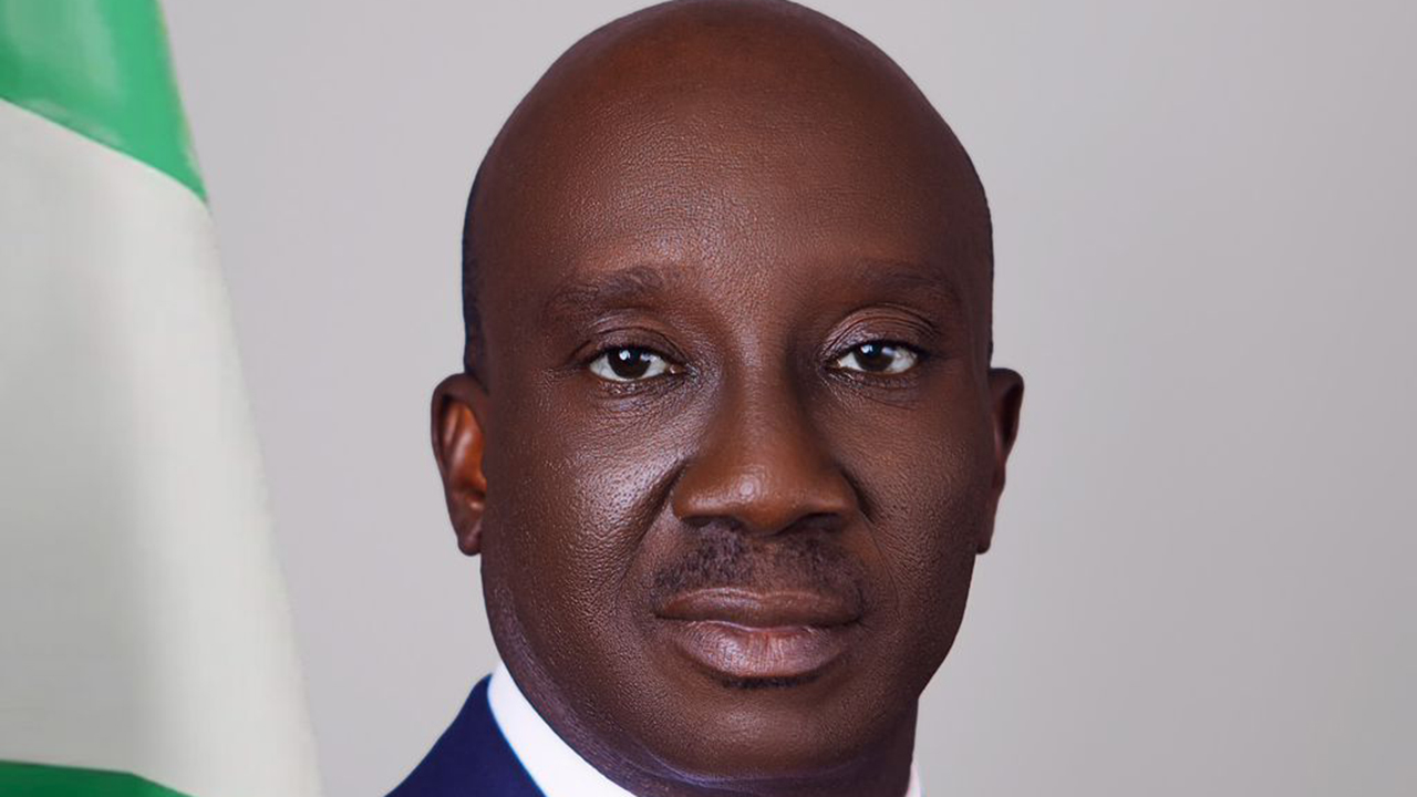 Okpebholo predicts victory for Tinubu in 2027 as17 LG bosses dump PDP