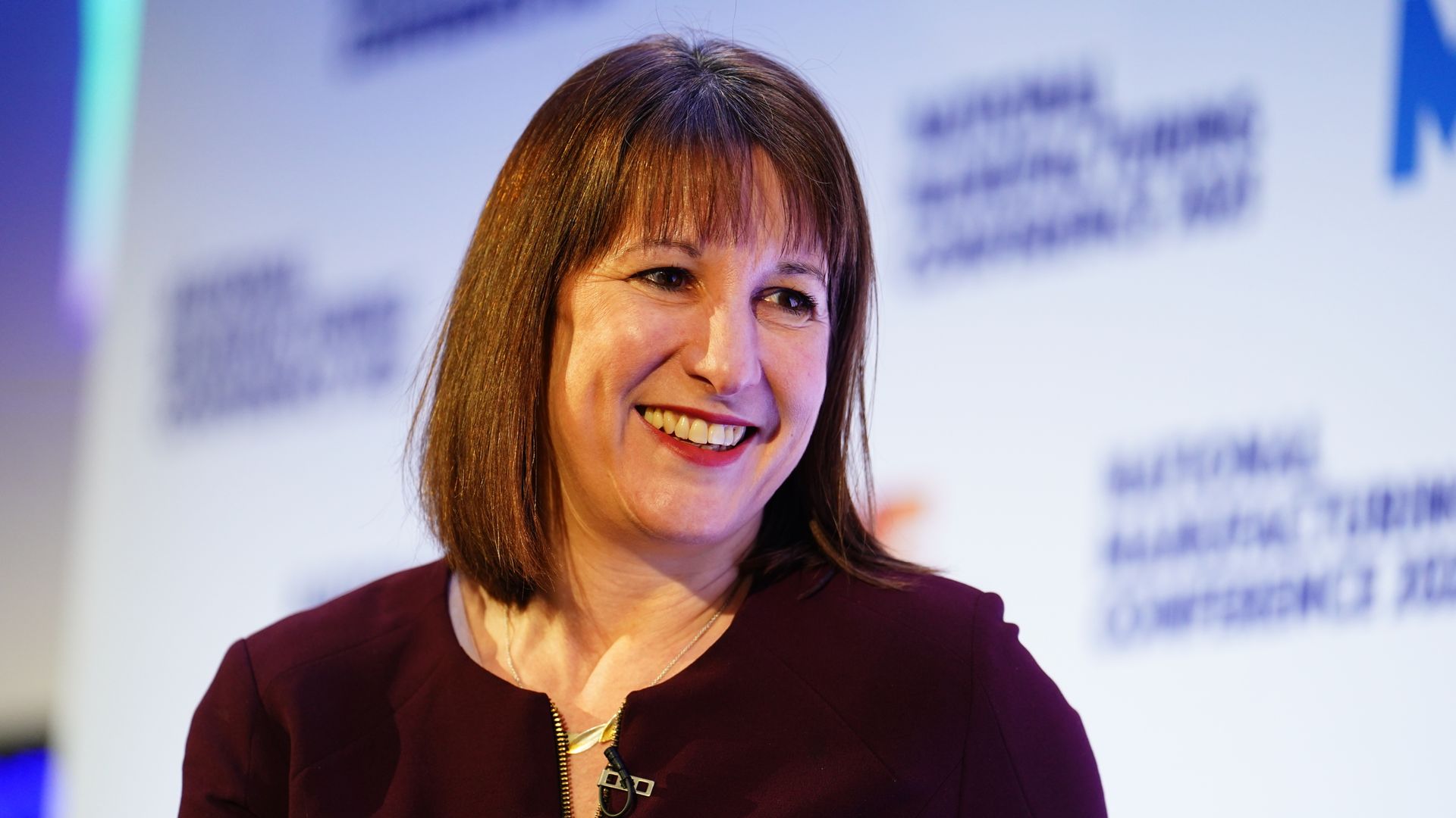 £2bn to be cut from civil service - as Reeves rules out tax rises next week