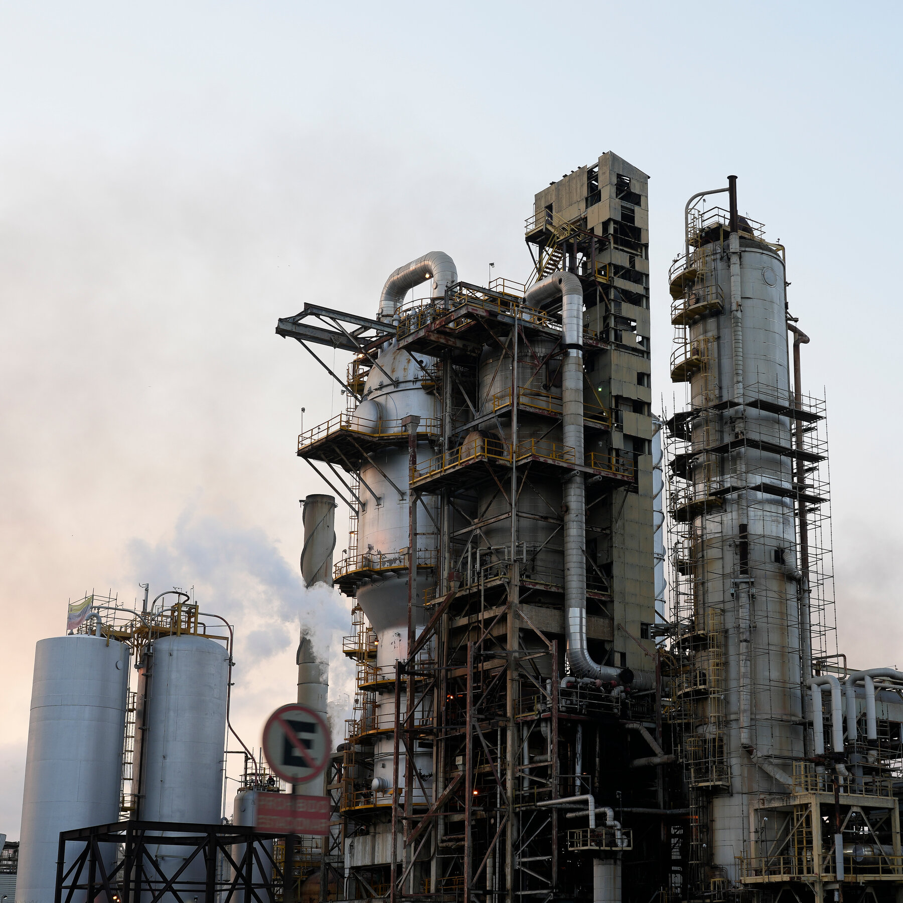 Trump to Impose Tariffs Against Countries That Buy Venezuelan Oil