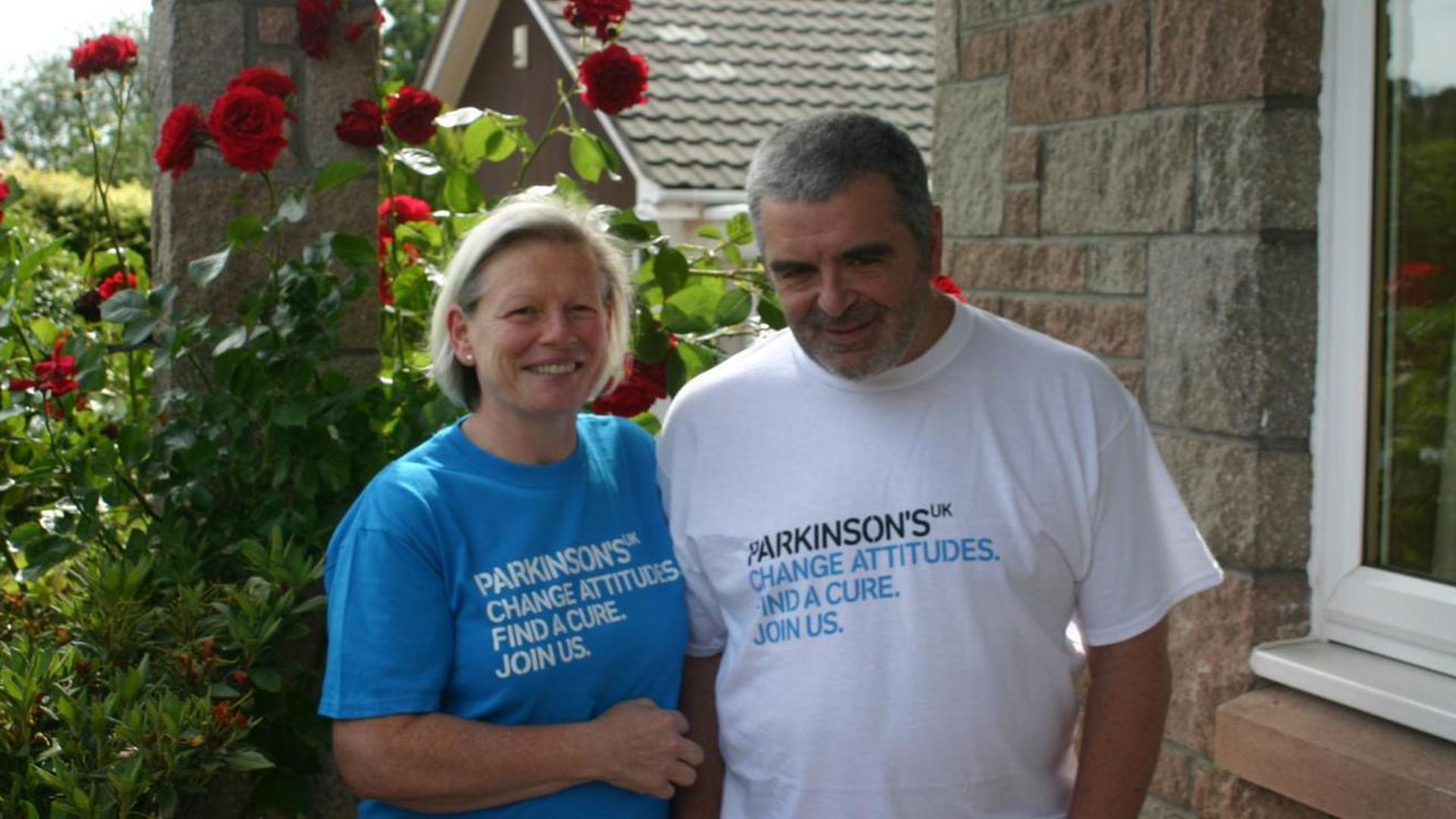 Woman who can smell Parkinson's disease describes moment she realised her husband had it
