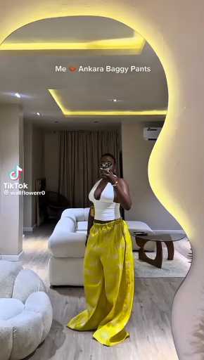  Palazzo outfit idea

Cc: Wallflower 

Follow our