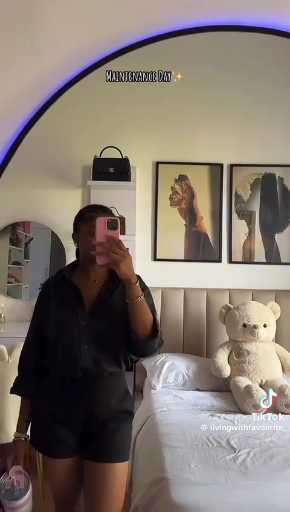  All black outfit idea

Cc: Livingwithfavorite 

Follow