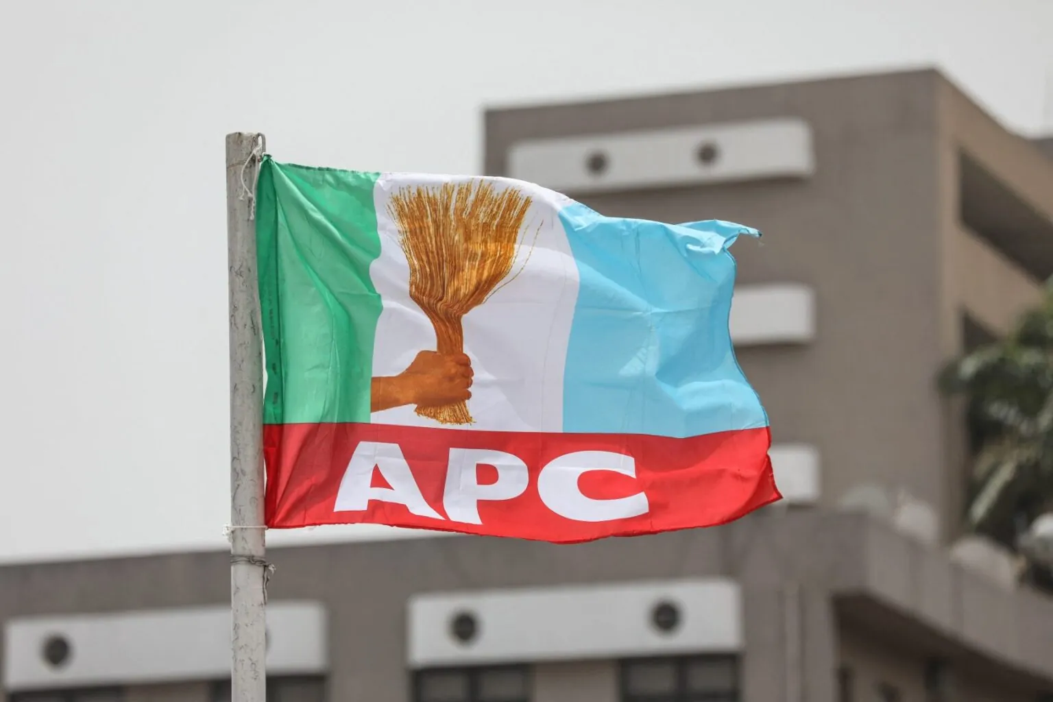 2027: Kano senator dumps NNPP, decamps to APC