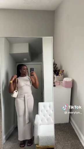  Sunday outfit idea

Cc:Marylynn

Follow our page