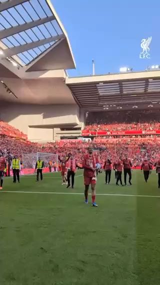  Our skipper
cc; liverpoolfc
#sports