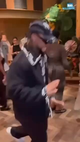  Poco Lee, Ronami and Bose Ogulu dancing