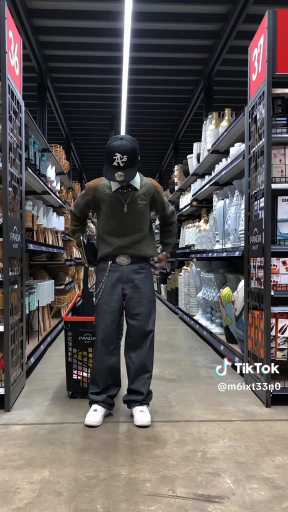 Simple outfit idea
Cc: M6ix33no
Follow our
