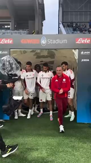 LET'S GOOOO!
cc: officialasroma
#sports