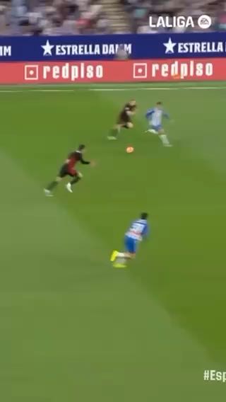 WHAT A SAVE!
cc: fcbarcelona
#sports