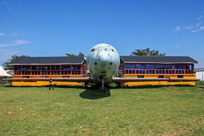 Aero Beach — Where Aviation Meets Relaxation by the Lake! 
