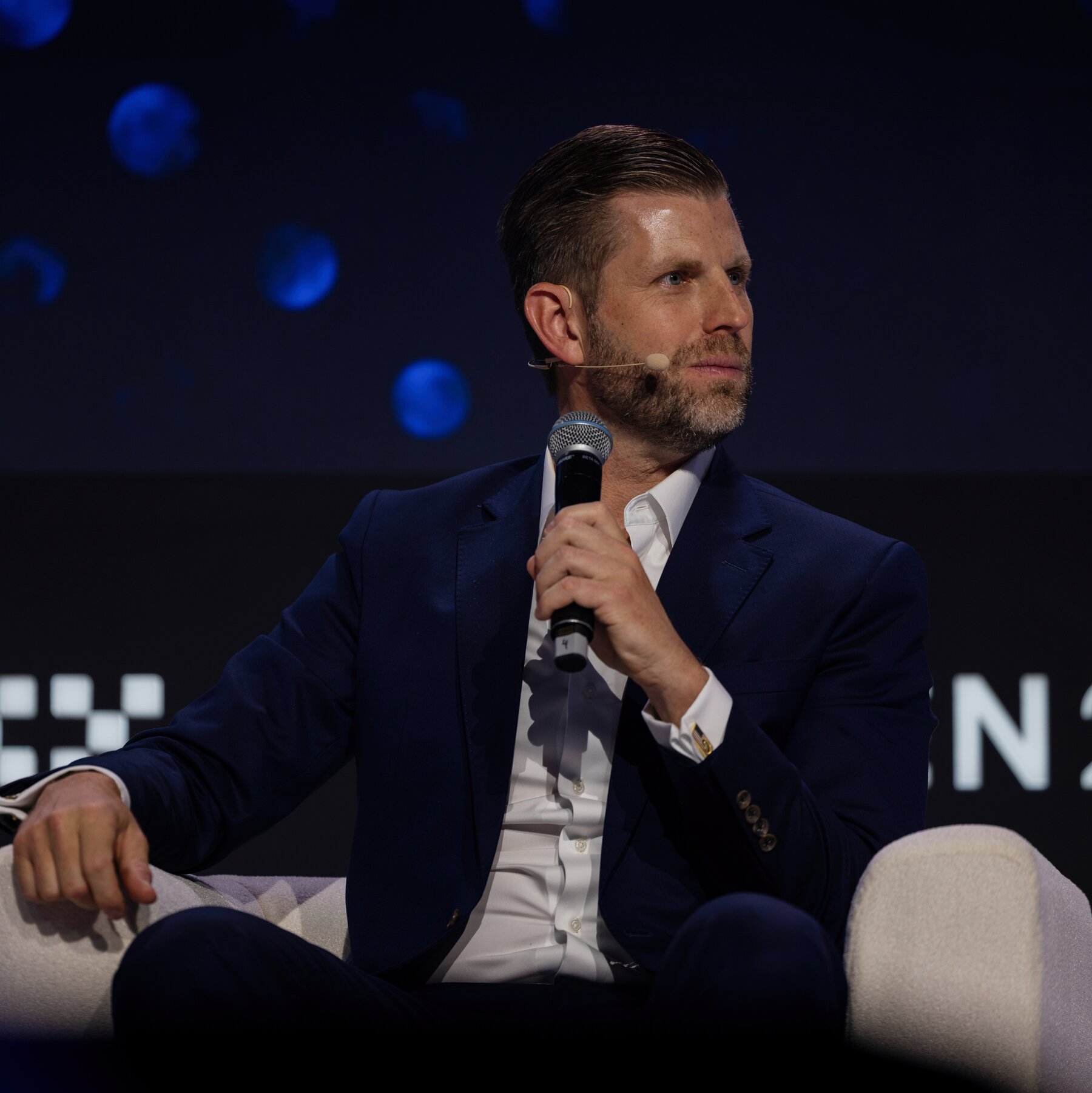 Eric Trump Starts Nonprofit to Build His Fathers Presidential Library