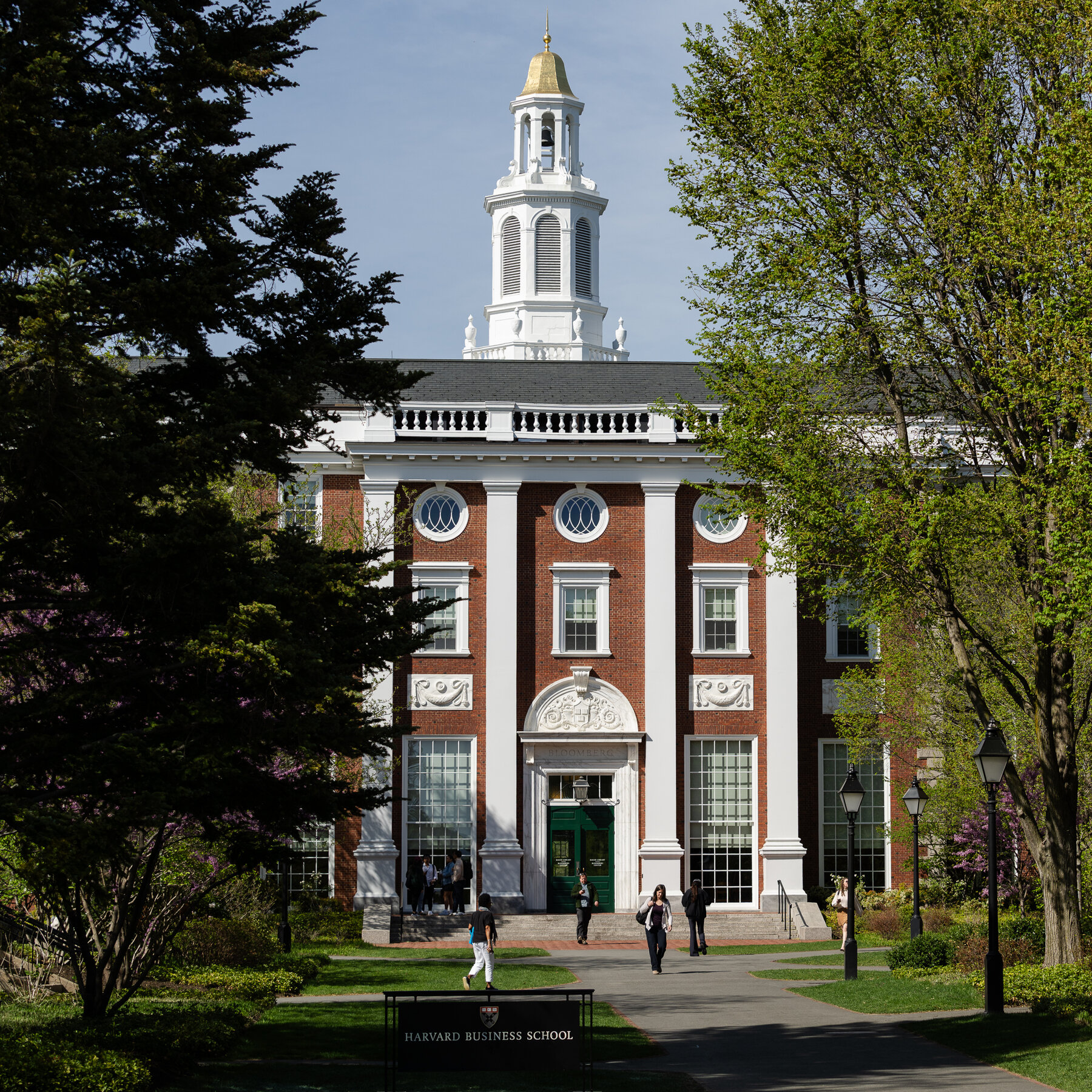 Universities See Trumps Harvard Move as a Threat to Them, Too