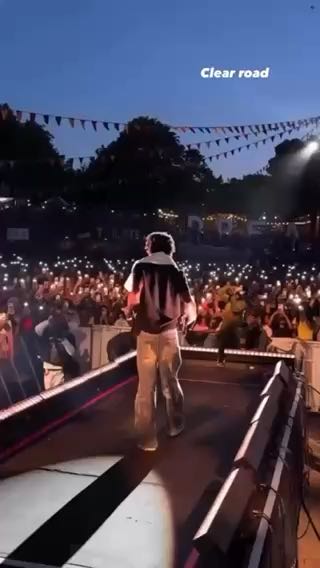  Shallipopi Performs 