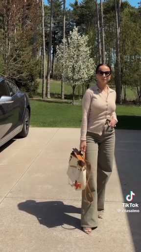  Sunday getaway outfit idea

Cc:Ritasalmo

Follow our