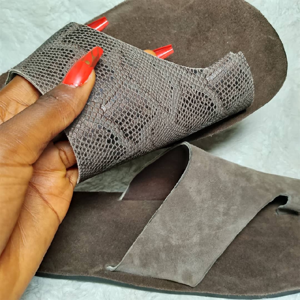 Available in size 43