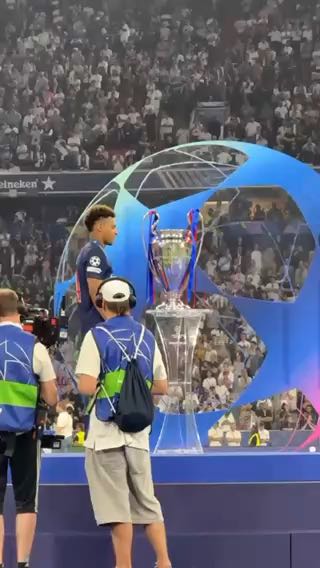  This feeling
cc: psg
#sports
