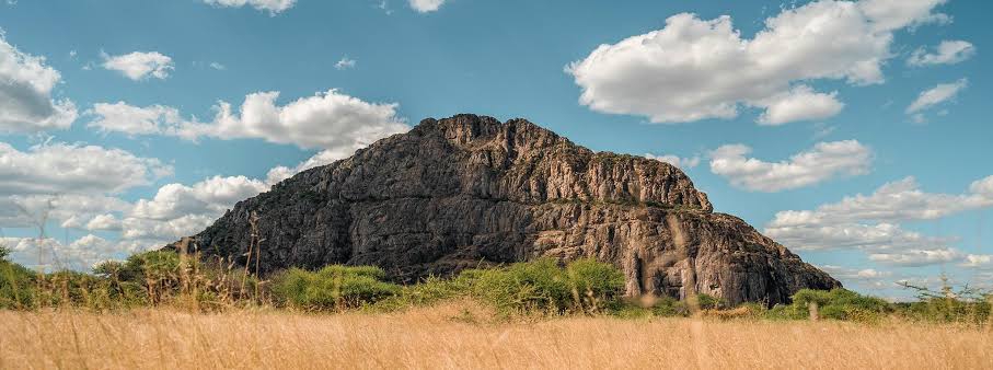 Maoka Hill: A Hidden Summit of History & Views